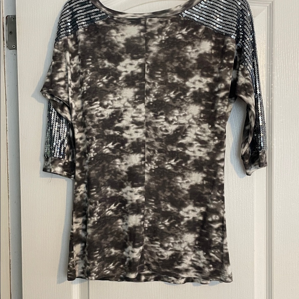 Buckle - Daytrip brown and cream  Tie-Dye Sequin Sleeve Blouse - Picture 7 of 7